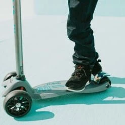 Micro Sparkesykkel Maxi Deluxe Pro, Grey/Blue -Syklers Butikk 1476624 MMD088 3871 3b